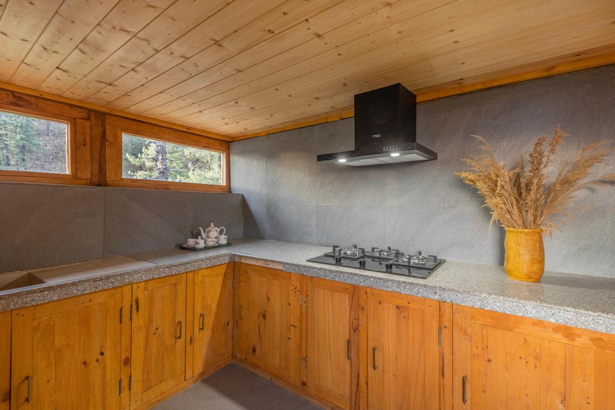 Elivaas 1 Bhk Premium Cottage With Sauna - Everly Shimla Exteriör bild